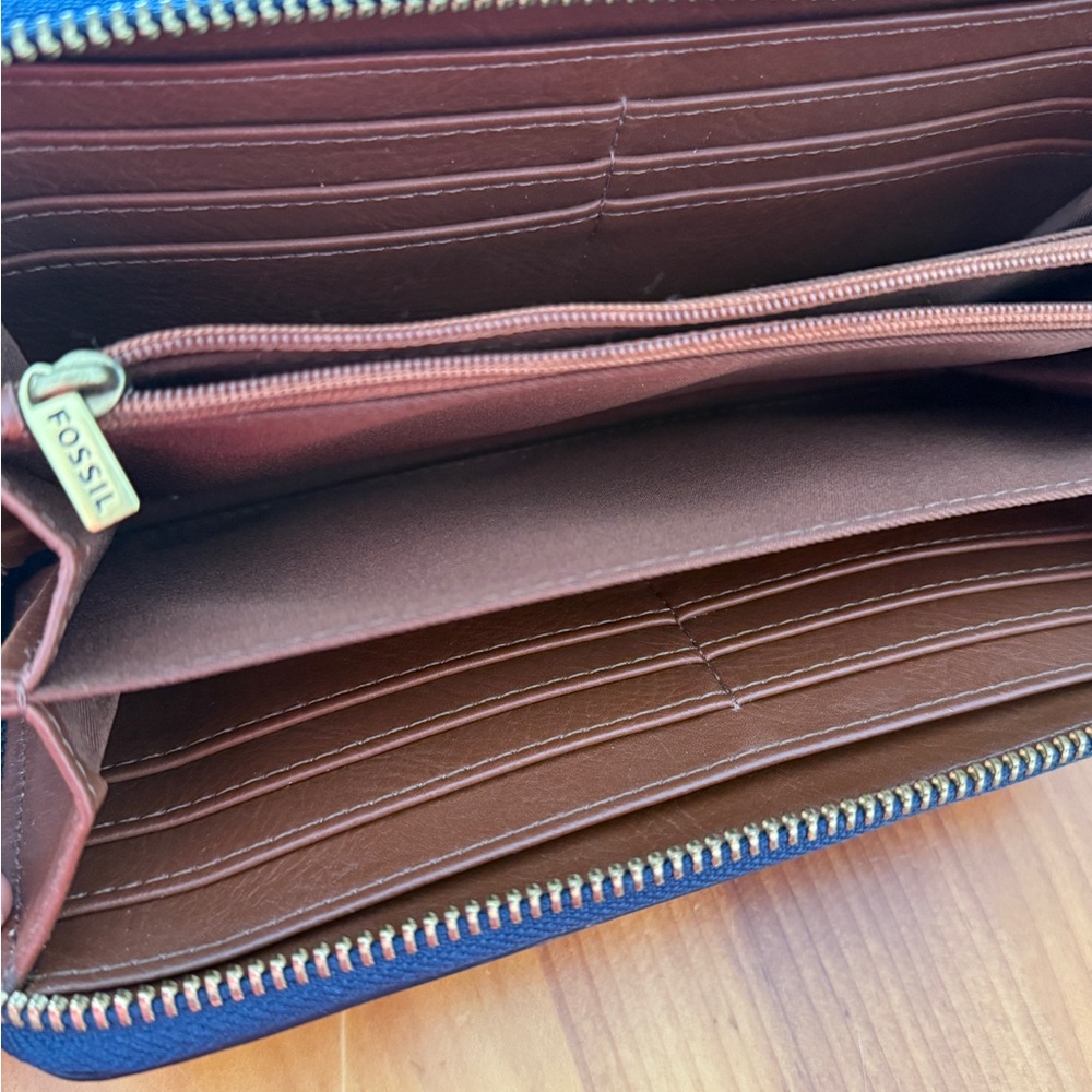 Fossil Multicolor Striped Wallet - Picture 3 of 8